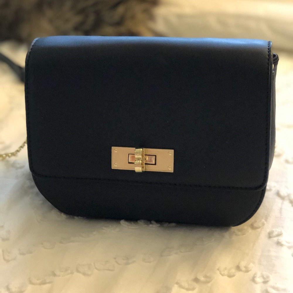*Authentic* BCBG Crossbody